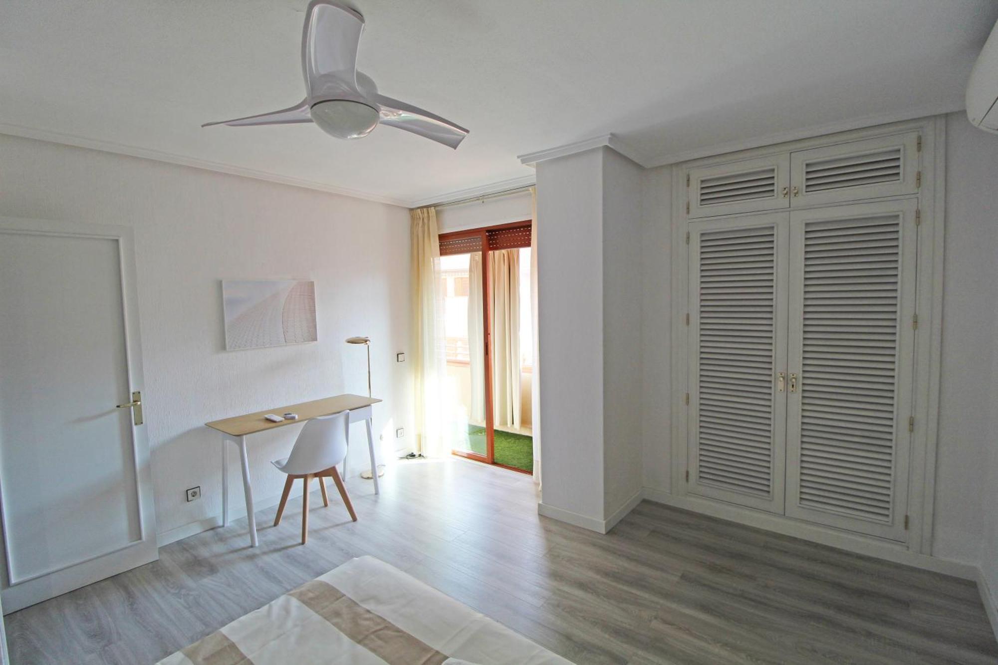 Апартаменты Castle Views. Terrace. Design Style. Ac. Wifi. Refurbished. Supercentric. Аликанте Экстерьер фото